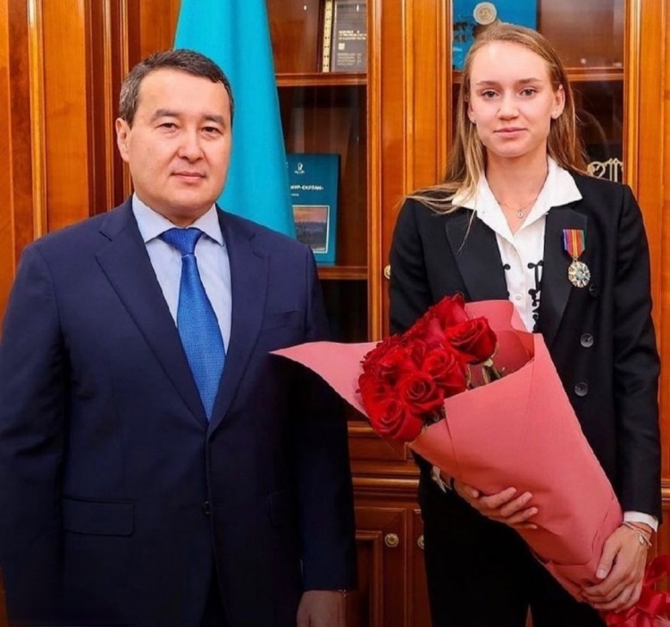 起进攻大旗 起进攻大旗